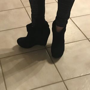 Gianni bini size 6 heels